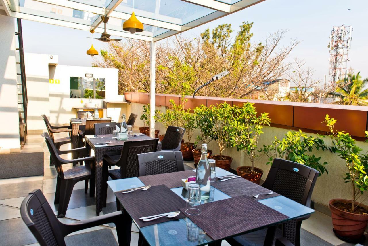 Hotel X By Bloom L Indiranagar à Bangalore Extérieur photo